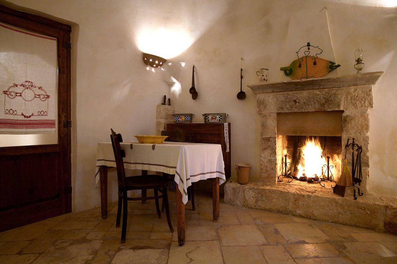 I Trulli Di Acquarossa Cisternino Exterior foto