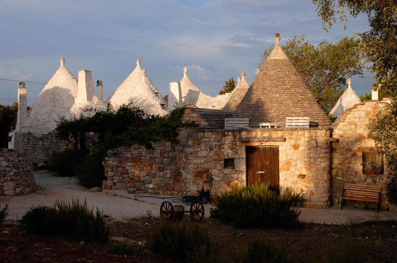 I Trulli Di Acquarossa Cisternino Exterior foto